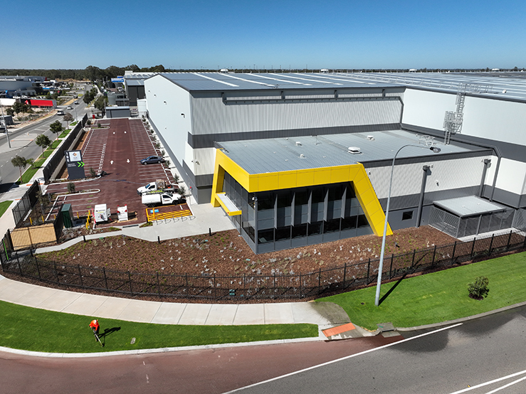 Silk K2 Distribution Centre, Roe Highway Logistics Park, Kenwick, Perth, Western Australia, Design & Construct Project, Capstone Construction, Industrial Warehouse, Office, Loading Dock, Carpark, Super Canopy, Development, Aerial, Silk DC Page
